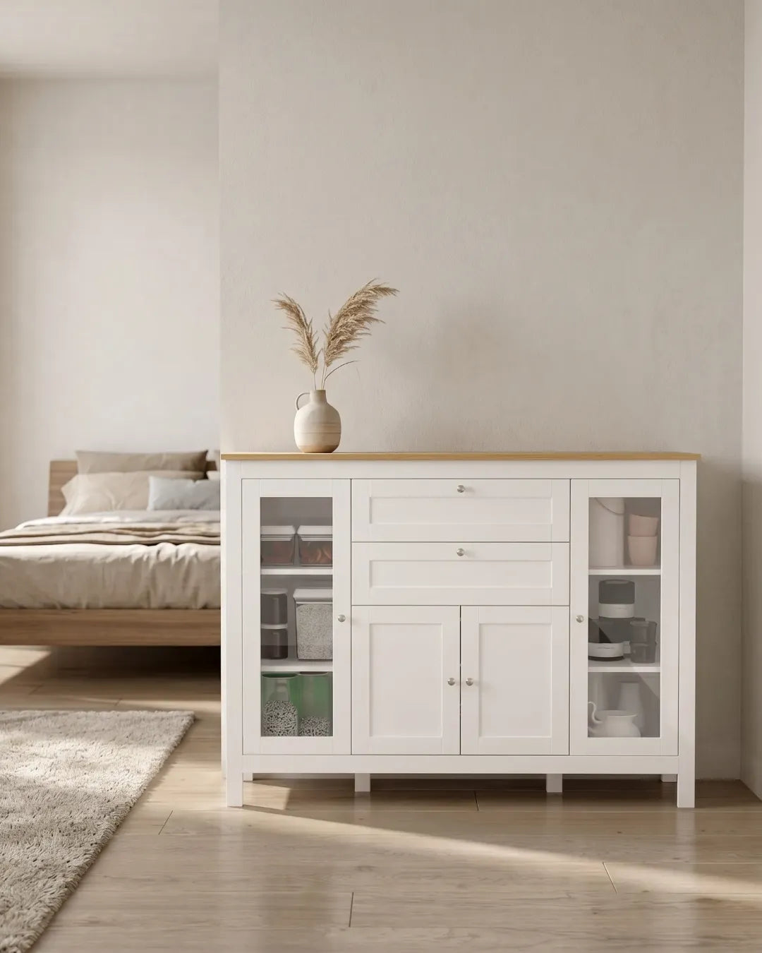 armoire buffet modèle Ophelia couleur blanc dans une chambre à coucher