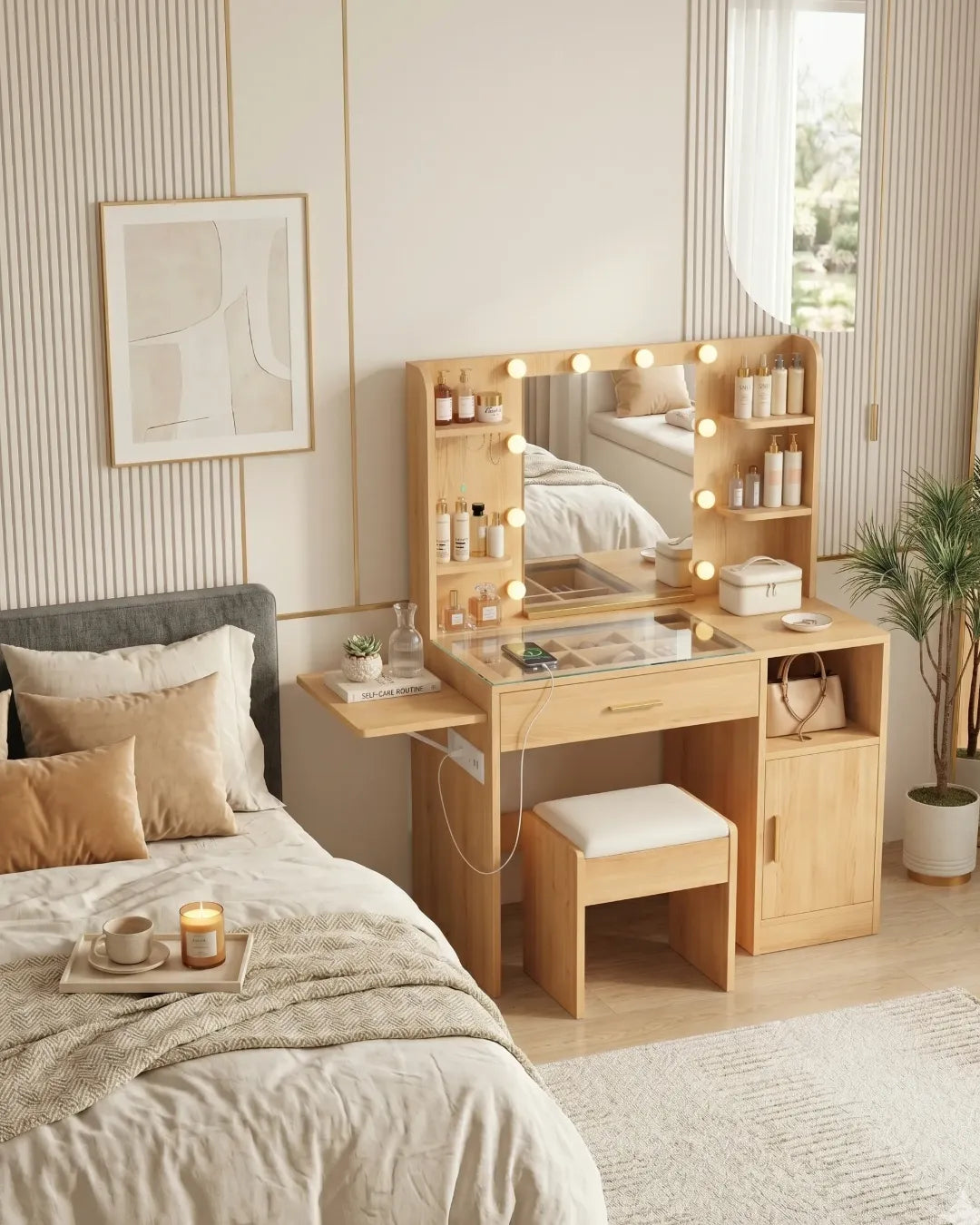 coiffeuse modèle Aria couleur beech tiroir fermé et tabouret rangé