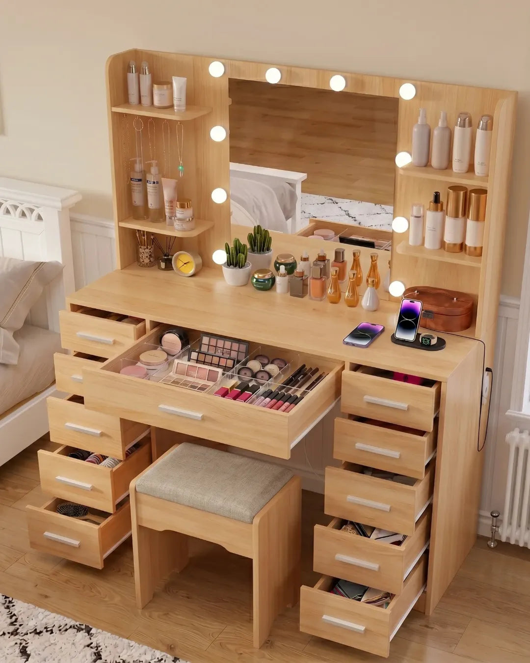 coiffeuse modèle Eleanor couleur beech tiroirs ouverts