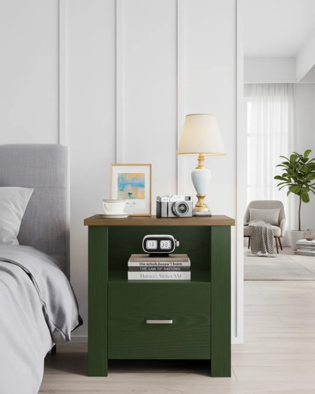 table de chevet Harper couleur vert dans une chambre